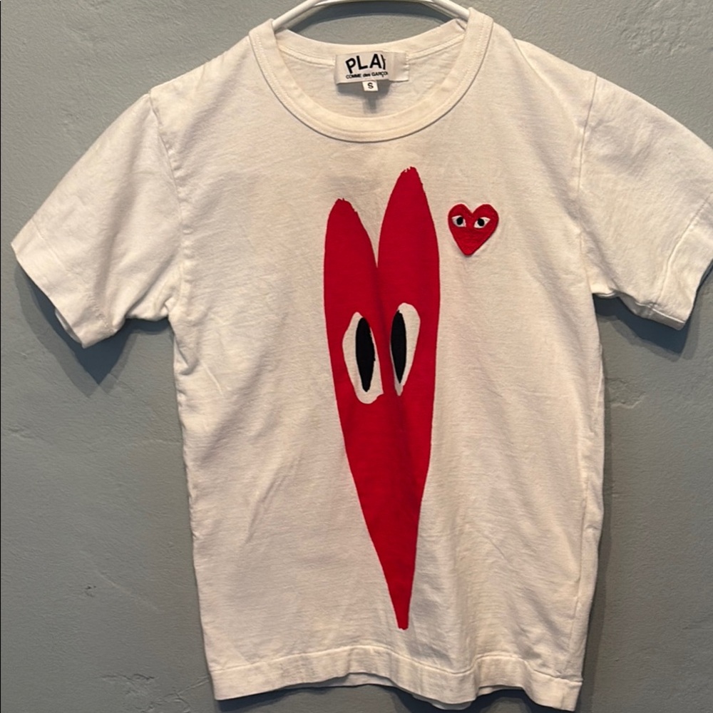 Comme des Garcons White and Red Heart T-Shirt